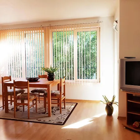 Sunny Green Apartamento